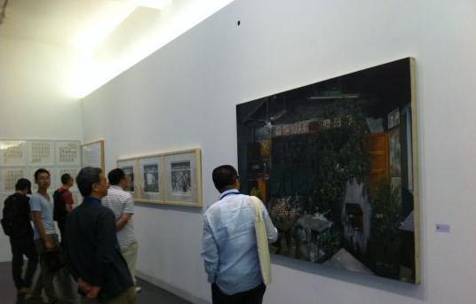 �������׽��й������������ƽ�չ�ھ���Ļ