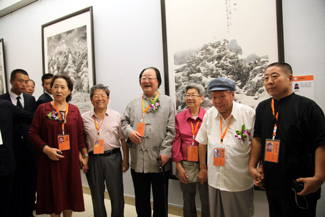 �ض����ɡ����������ڱ�ѩ����չ������