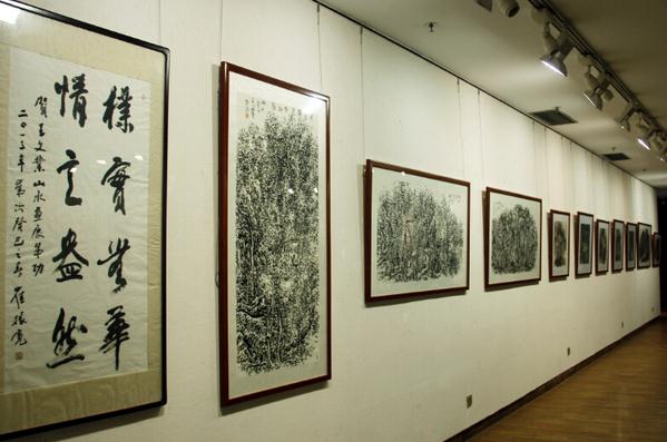 王文业书画精品展亮相陕西省图书馆