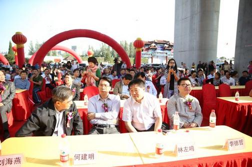 第六届人民美术展在京启幕(组图)