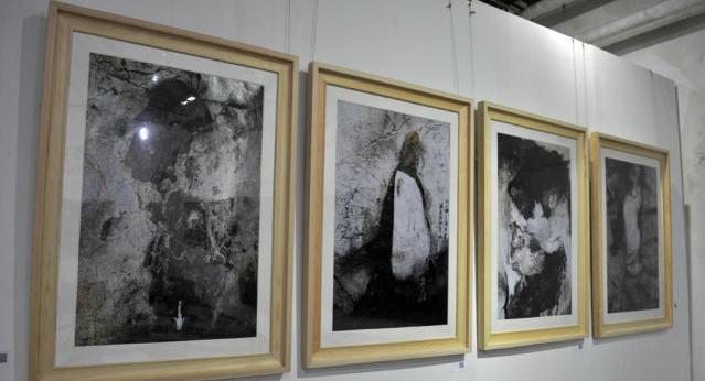 �й���Ұ������Ⱥ��Ա��Ʒ����չ�ڶ����ھ���Ļ