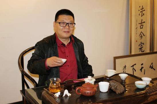 天风来雨 气象恢宏——李德哲三独观艺术解读
