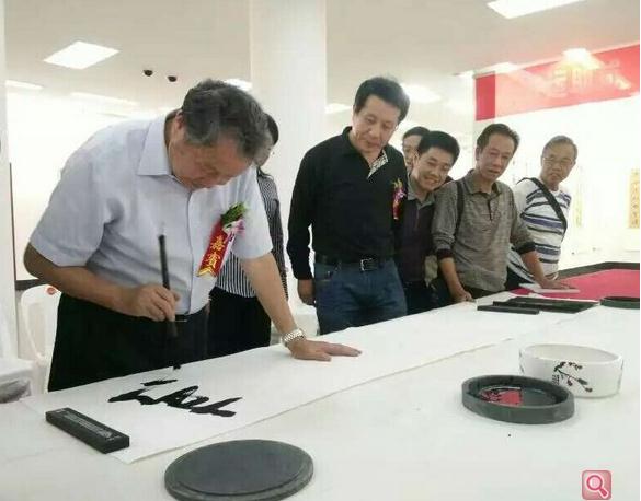 第一届全国青运会《青春梦想》书法艺术展福州画院举行