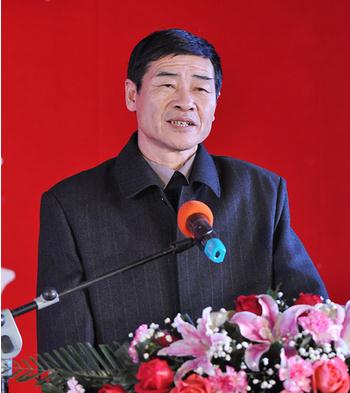 山东书法家刘德筠创作三百米大篆体《论语》长卷纪念孔子2566周年诞辰