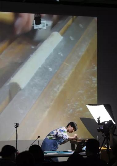 独具匠心 中国青年巴黎求学手工书