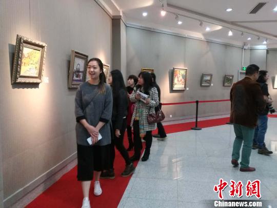 深穗精品绘画艺术嘉年华在深圳举行