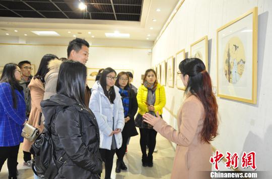 广西学院派书画名家集中展示“扇面作品”