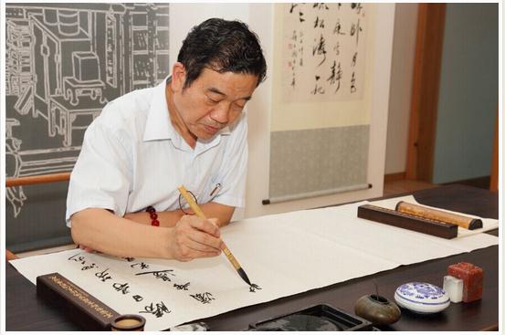 苏士澍:一字一世界的书法精神