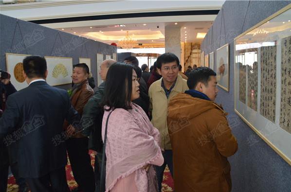 甘肃书画家巡展在安徽黄山展出