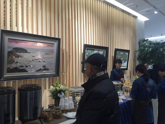我的民居我的海——王永国/汪明强油画展在烟台美术博物馆正式开展