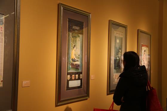 �й�ˮ�������о�չ�ھ�ʢ��Ļ