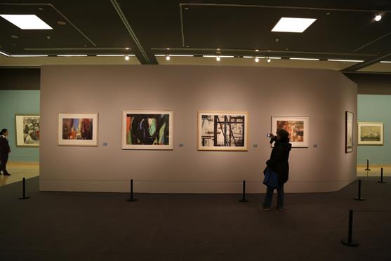 �й�ˮ�������о�չ�ھ�ʢ��Ļ