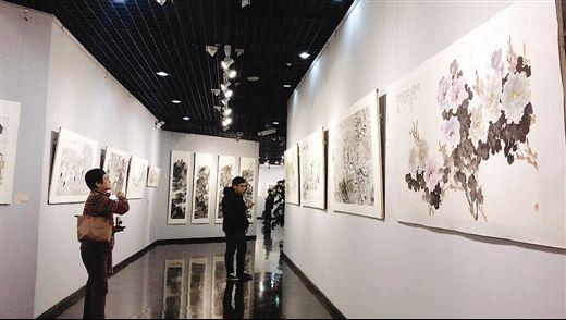 京城书画名家赴桂迎春书画展南宁启幕