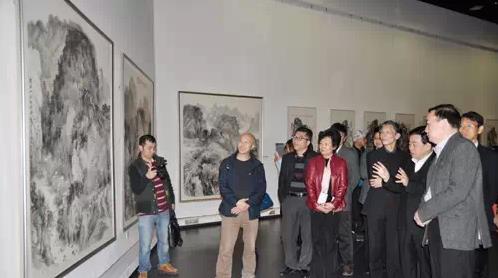 ����׳��������������Ʒչ�������������