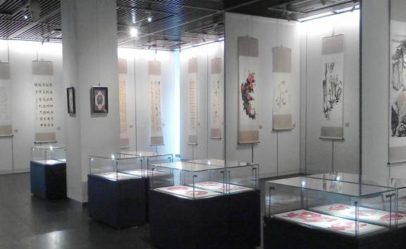 ɽ�����Ǿٰ��׽�ũ�������鷨��Ʒչ����ͼ��