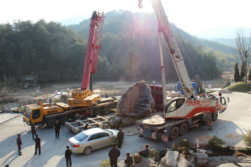 一百二十余吨巨型端砚落户黄山于志学艺术园