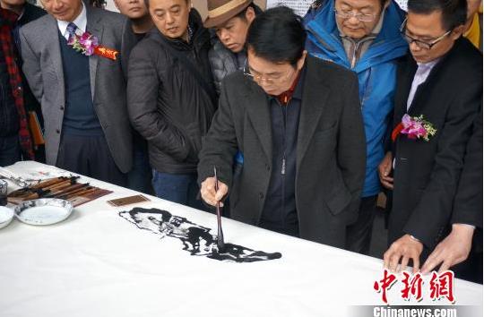 黄格胜领衔漓江画派走进荔浦画展