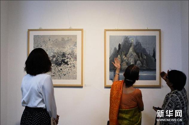 �����й���Ʒ����չ��ӡ���µ��￪Ļ