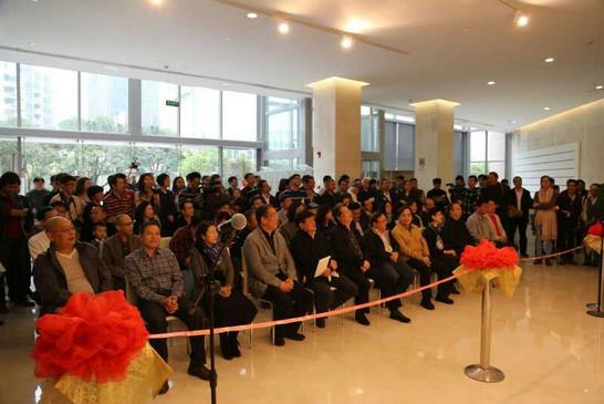 ������չ�����ڹ�ɽ�������ݾٰ�