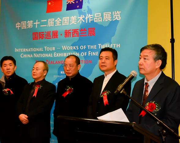 ȫ����չ����Ѳչ�׷�������