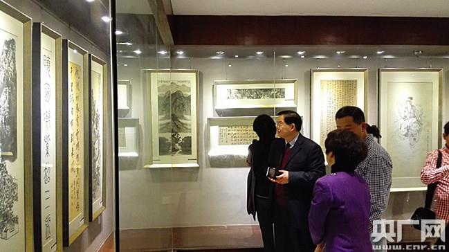 �����黭Ժ��δ�黭��Ʒչ�ɶ���Ļ