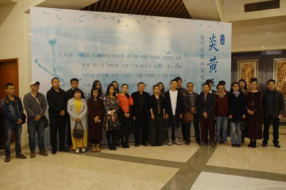 �׻������ݾٰ��׻�֮�����������й���������չ