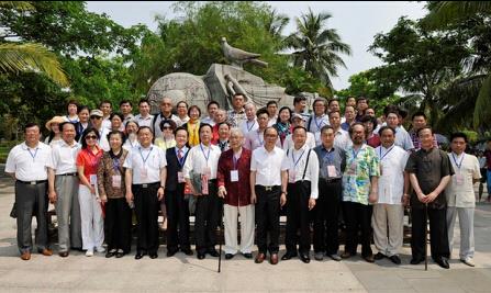 ���Ͼٰ조׷Ѱ��ɫ���Ӿ��ļ��䡱���͹����黭չ