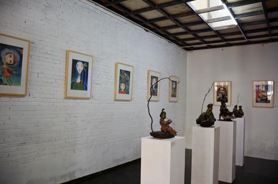 王芳芳支教绘画作品:展示大爱