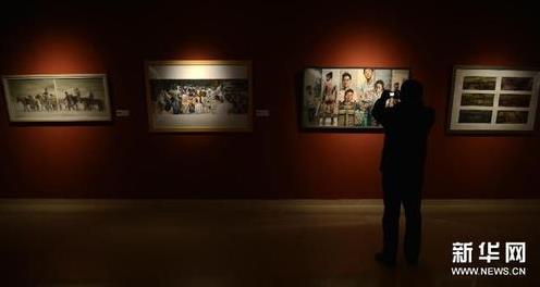 ȫ����ʮ����������Ʒչ����վ�߽��ӱ�ʯ��ׯ