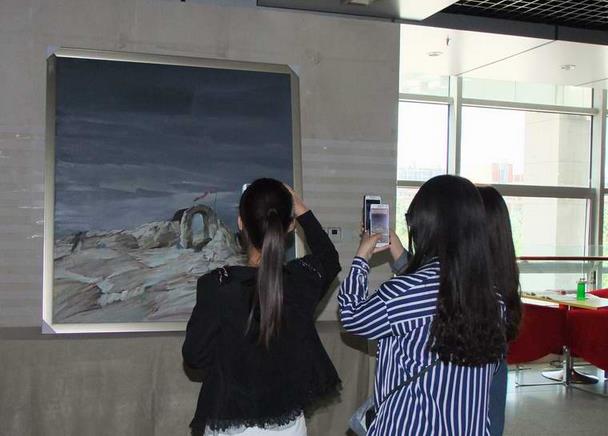 ���ü������롪����ΰ�ͻ���Ʒչ��֣�ݿ�չ