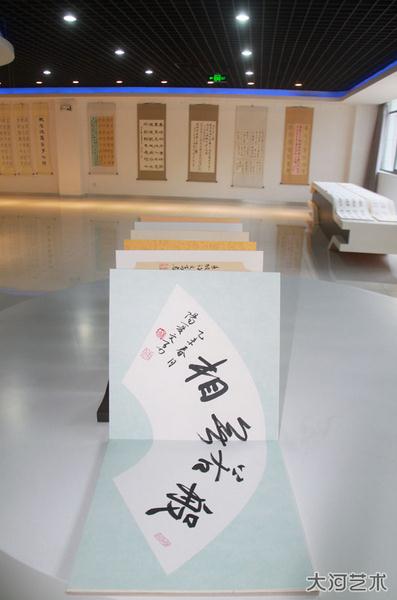 刘文勇书法作品展在郑州顺利举办