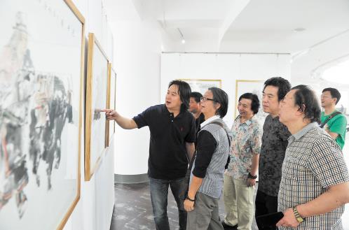 长沙、德阳、九龙坡三市(区)书画展长沙启幕