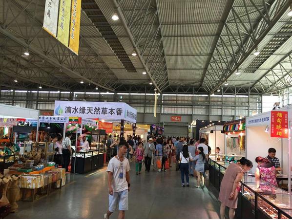 昆明国际佛教文艺用品展昨日已盛大开幕