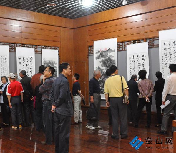 �˳����黭������Ʒչ���཭����