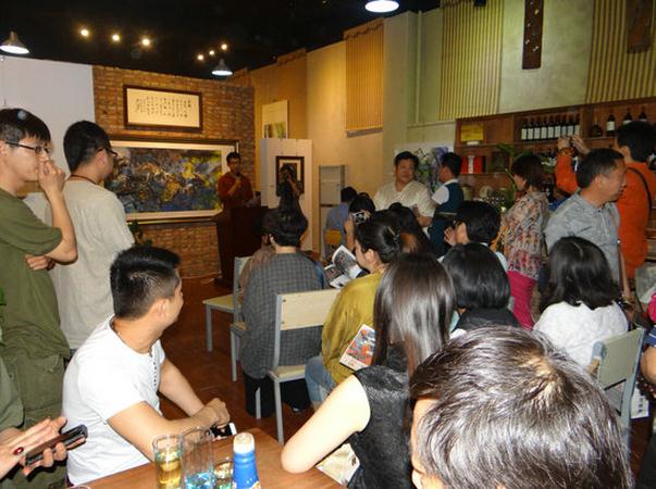 吴骎新中国画展在宋庄呼吸艺术空间开幕