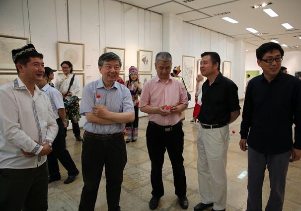 135件西部少数民族青年美术家作品在京展出