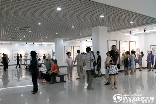 “新传统”人民大学中国画创研工件室作品展河南洛阳开幕