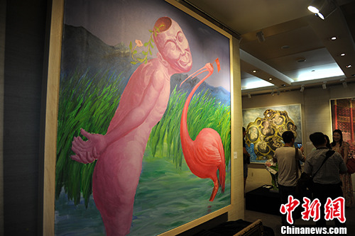 韦申个人画展展现“异度空间梦想家”