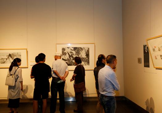 �����滭Ժ��Ժ��ʮ������Ʒչ���Ͼ���Ļ