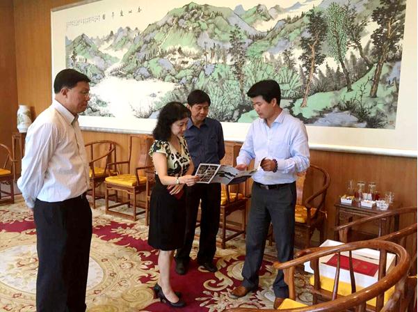 光影平面油画艺术走进泰国曼谷中国文化中心