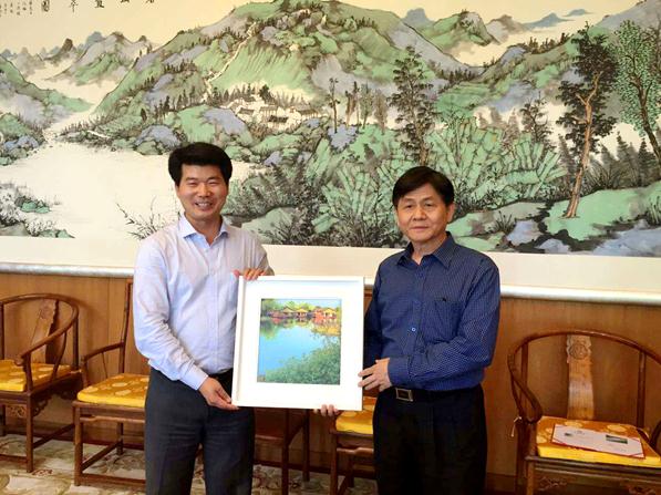 光影平面油画艺术走进泰国曼谷中国文化中心