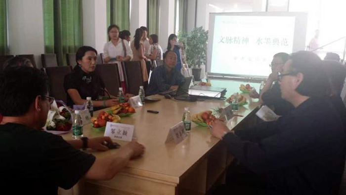 �����������ڡ����ֵļ��䡱�й�ˮī��������չѧ�����ֻ��ֳ�