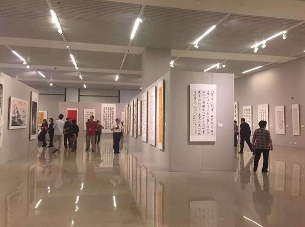 �������ľ�•��ɫ���侭��������Ʒչ�ھ���Ļ