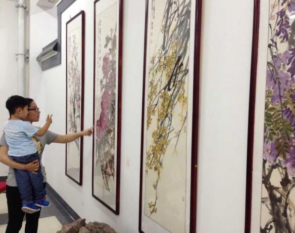 安徽赴欧洲世博会书画名家“三人行”书画展启幕