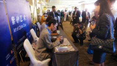 紫砂文化走进“一带一路”(组图)