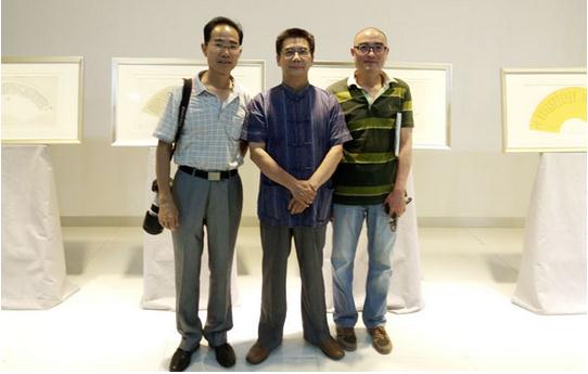 风云出袖——侯和平书法扇面展开展