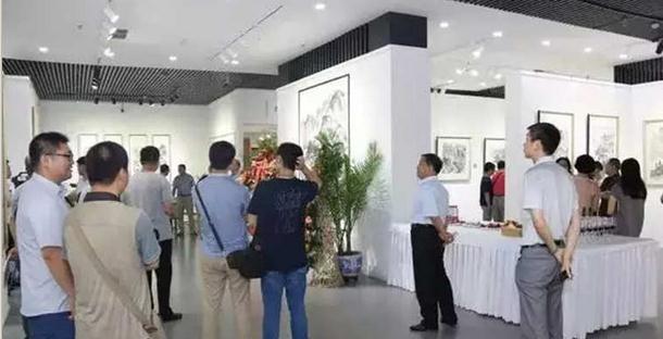 海纳百川——刘洪海山水画作品展在郑开展