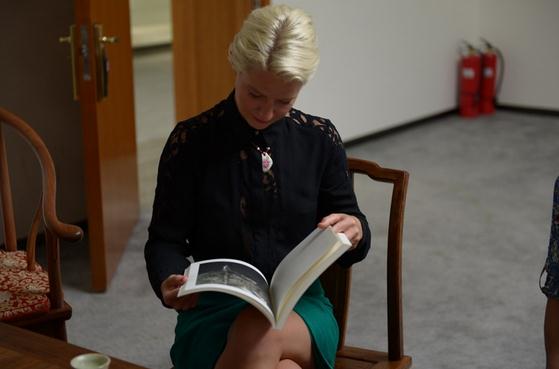 ���һ�Ժ�����������ﻭ��Ǣ̸����