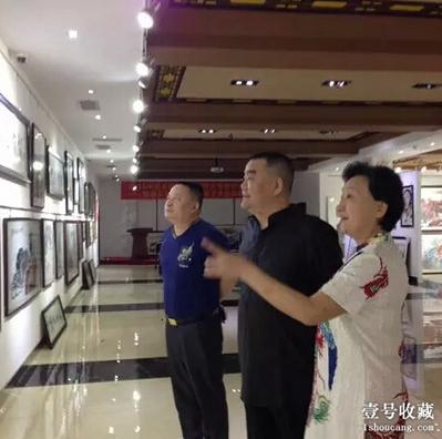 2015中国名家书画精品展暨湖北中盛·夏季如春艺术品拍卖会预展于红巷艺术城举行