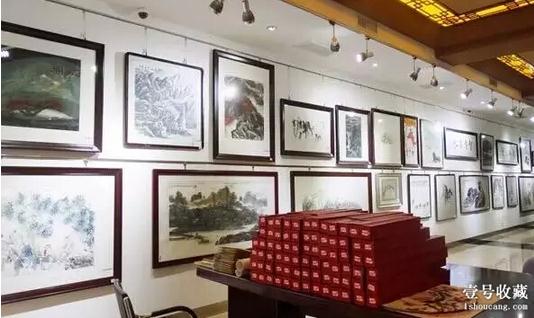 2015中国名家书画精品展暨湖北中盛·夏季如春艺术品拍卖会预展于红巷艺术城举行